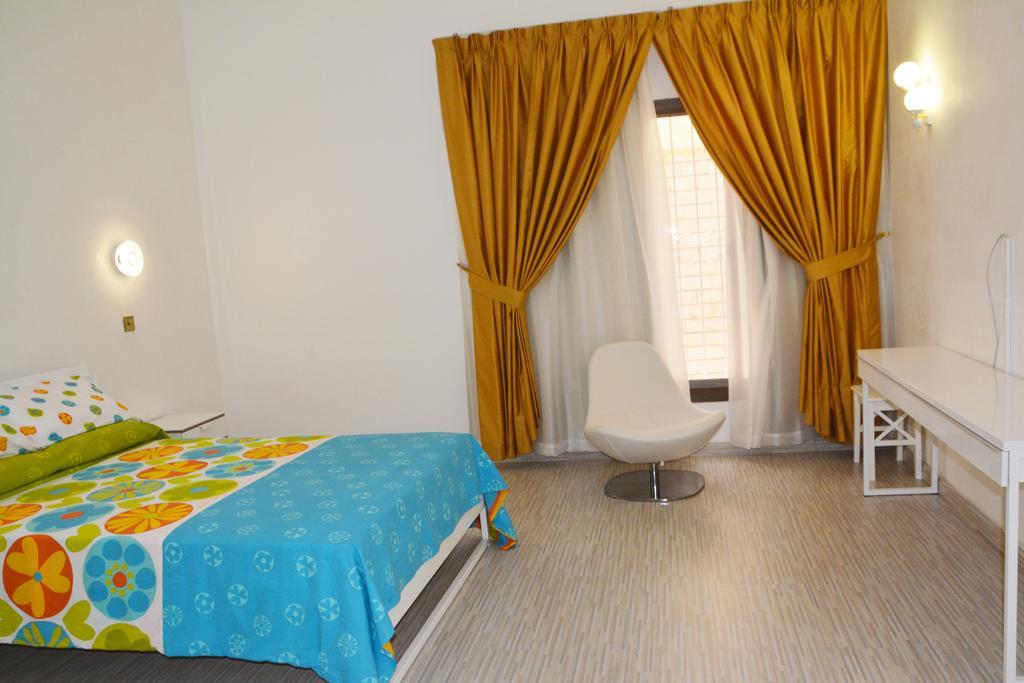 Studios Corniche Abu Dhabi Exteriör bild